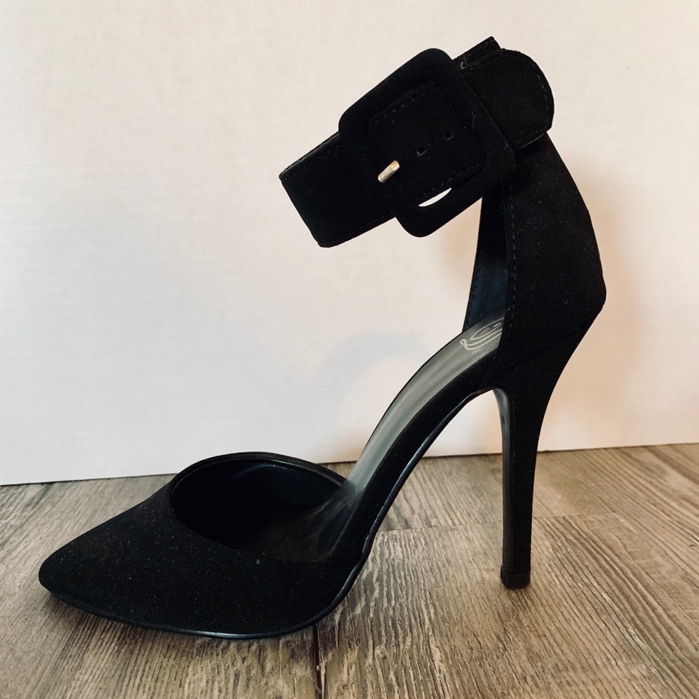 Black Heel